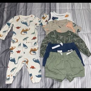 Baby clothes bundle (0-3M)